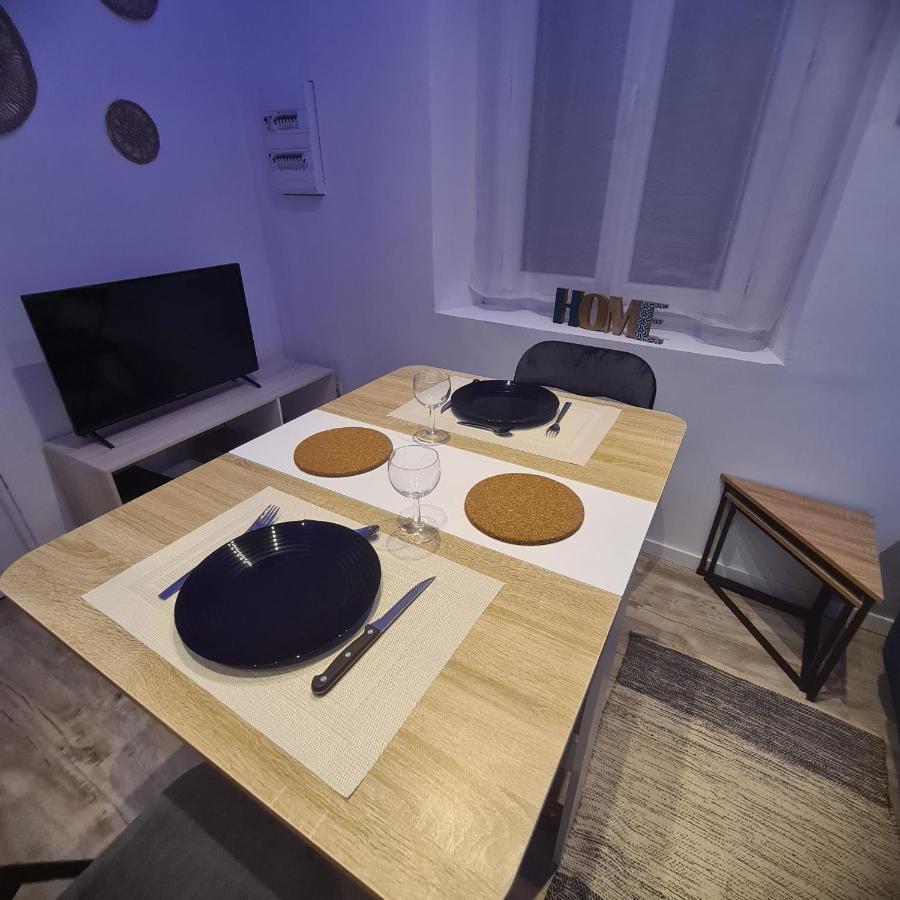 Tuchan Tres Joli Appartement 2 Pieces, Centre-Ville מראה חיצוני תמונה